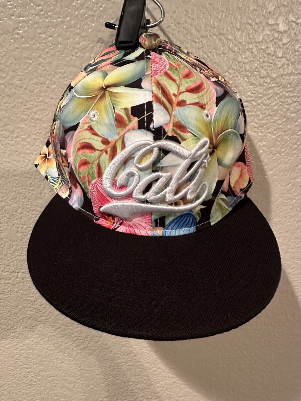 NWOT Cali 3D Embroidered Hat Cap Snap Back Tropical Floral Multicolor Adjustable